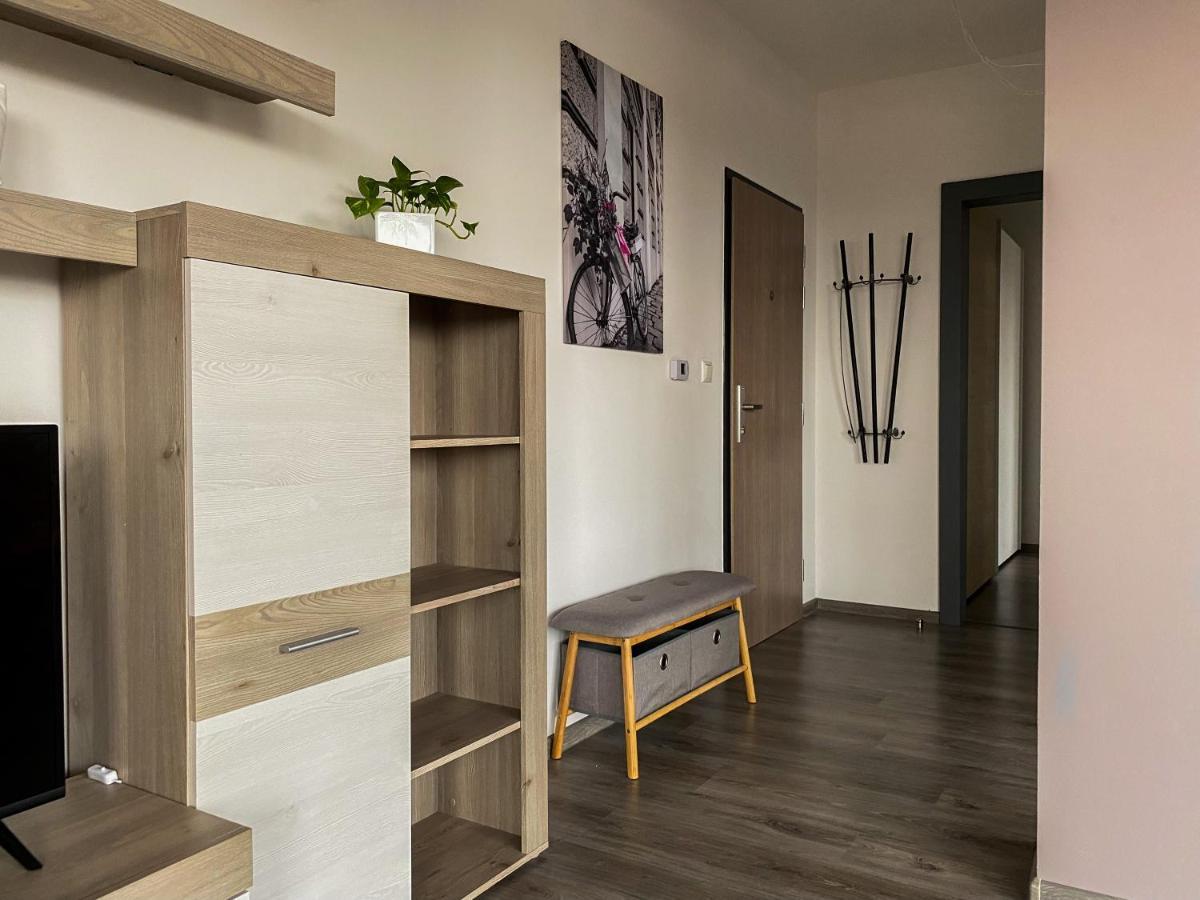 Cozy Residental Apartment Кошице Экстерьер фото